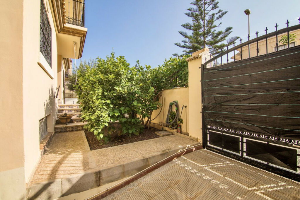 Detached Villa Almoradi Alicante - image 23