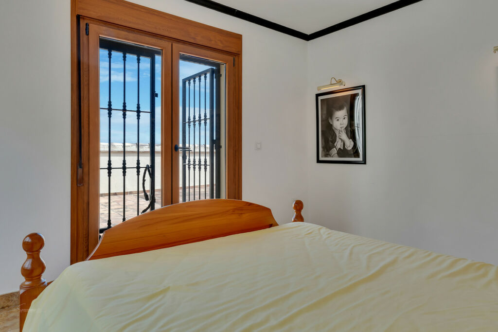Detached Villa Beniarbeig Alicante - image 23