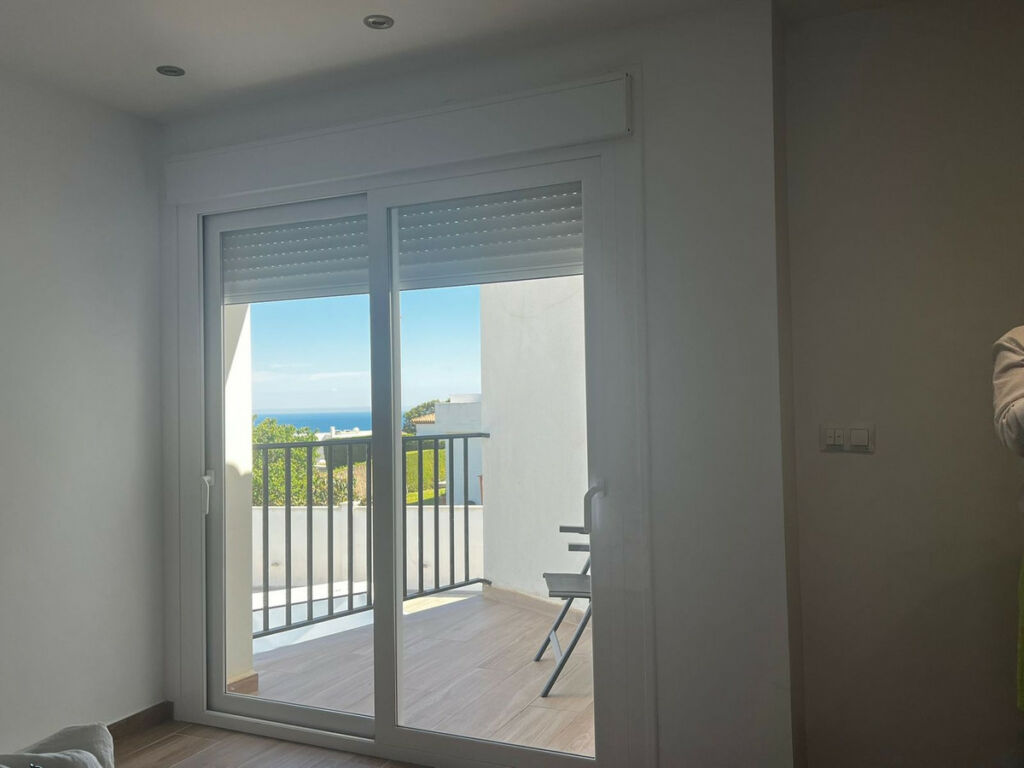 Detached Villa Estepona Málaga - image 23