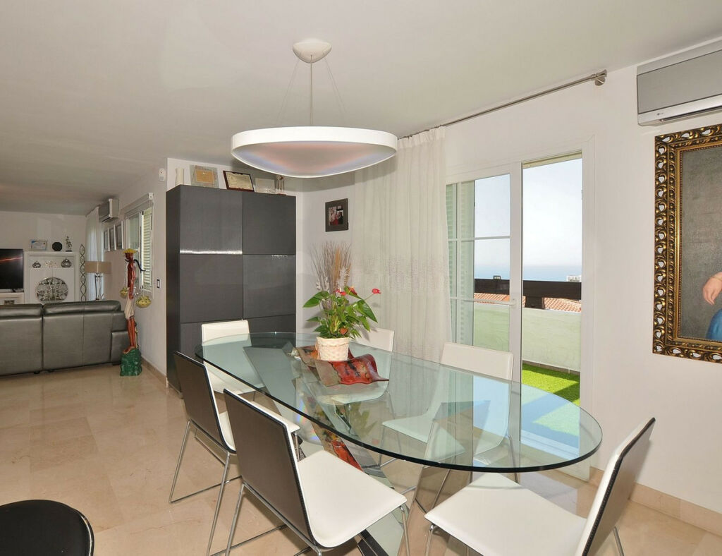 Penthouse Torrequebrada Málaga - image 23