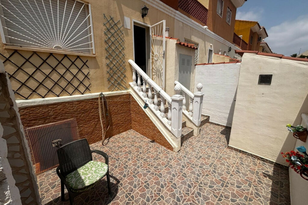 Townhouse Dona Pepa Alicante - image 23