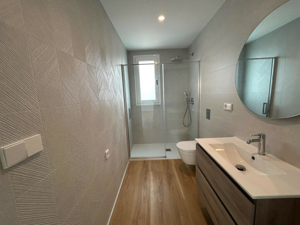 Middle Floor Apartment Benidorm Alicante - image 23