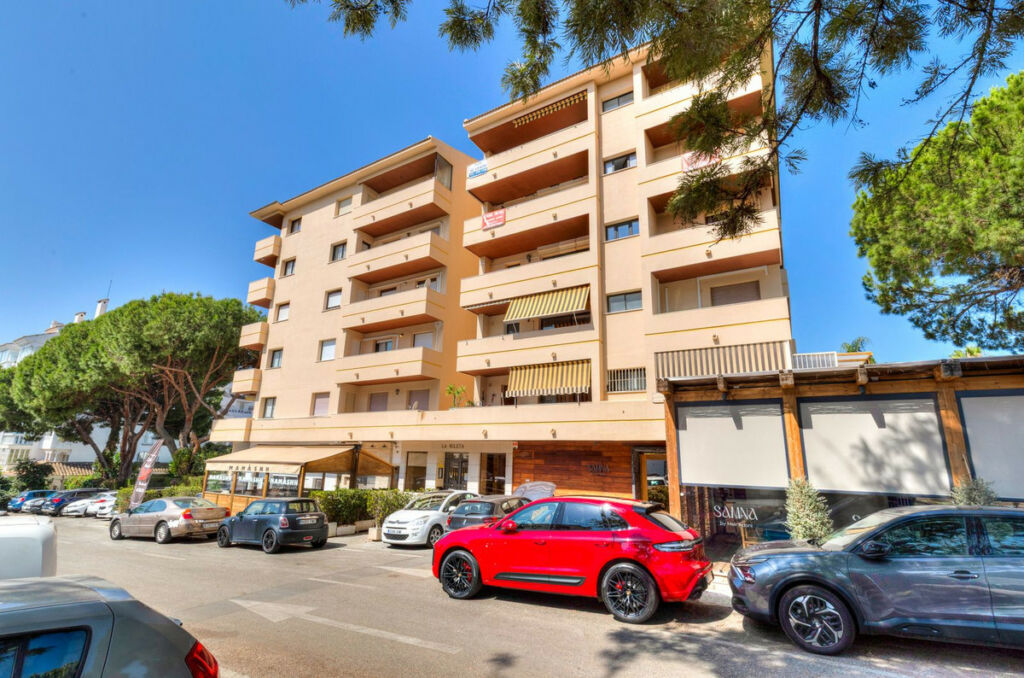 Middle Floor Apartment Nueva Andalucía Málaga - image 24
