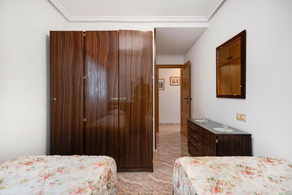 Ground Floor Apartment Guardamar del Segura Alicante - image 8