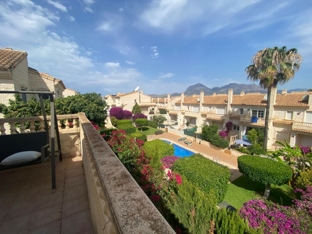Detached Villa Albir Alicante - image 24
