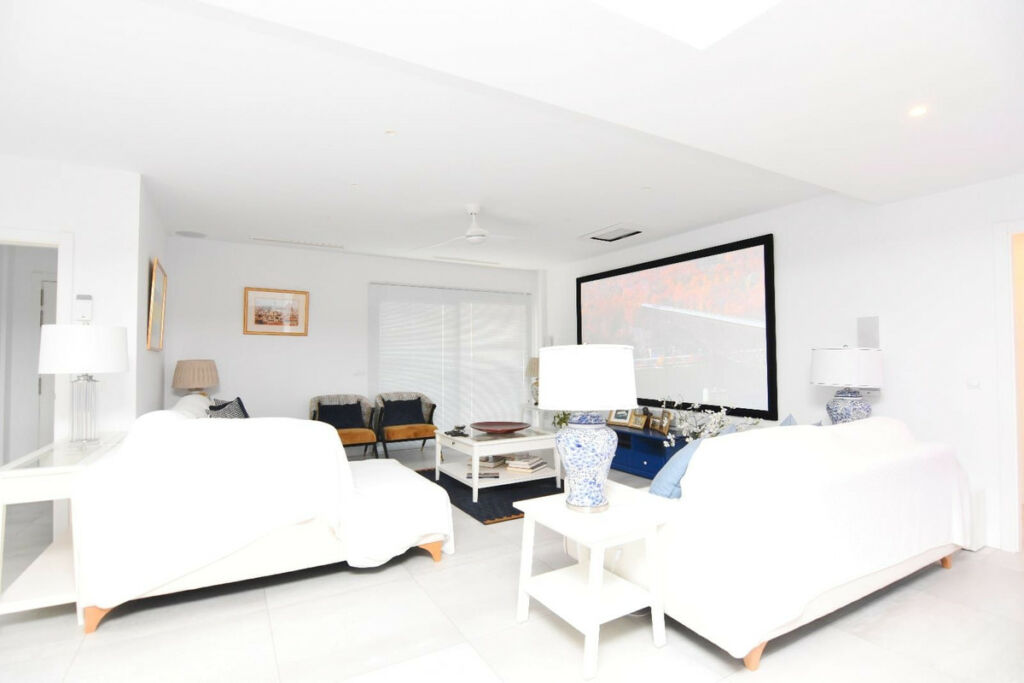 Detached Villa Benalmadena Pueblo Málaga - image 24