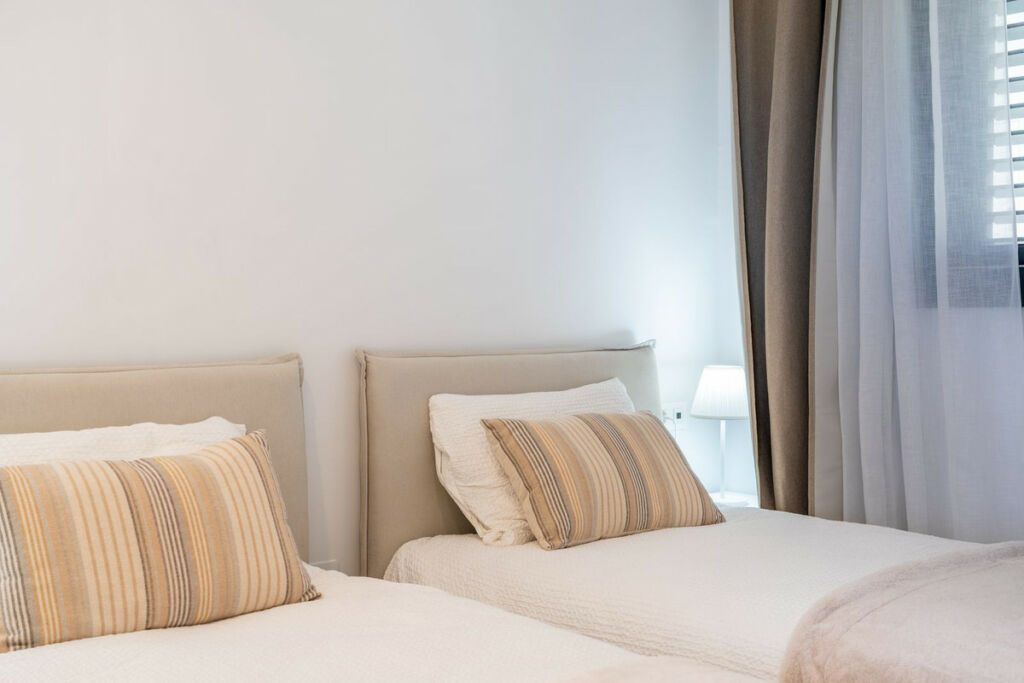 Top Floor Apartment Higueron Málaga - image 24