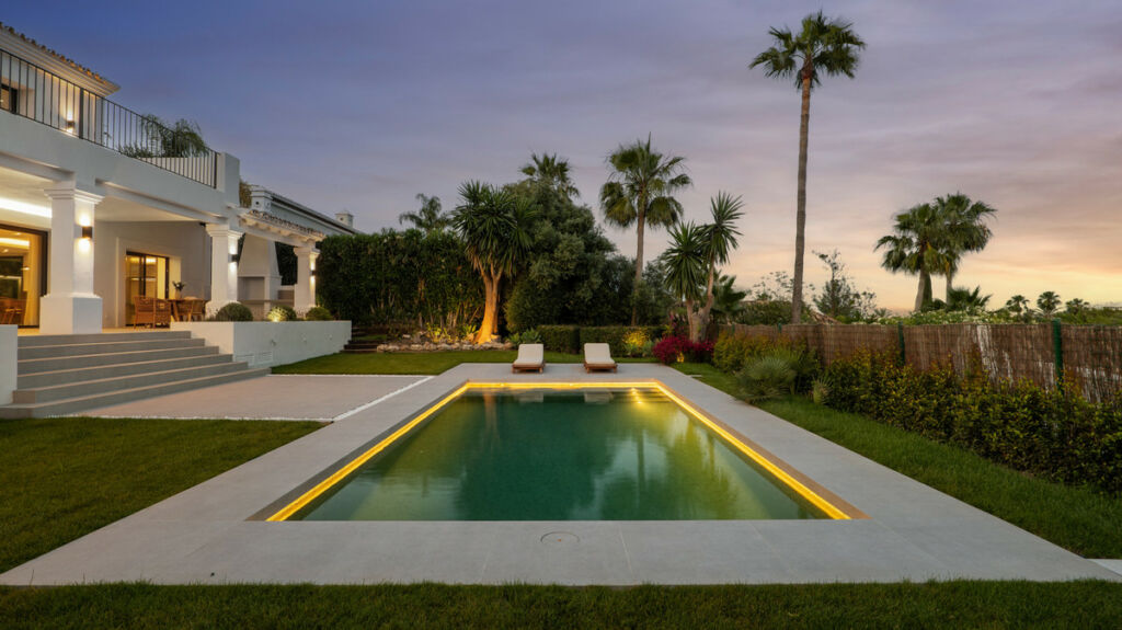Detached Villa Nueva Andalucía Málaga - image 24