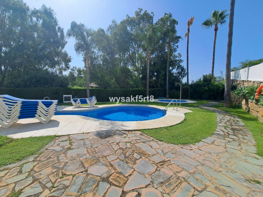 Middle Floor Apartment Casares Playa Málaga - image 23