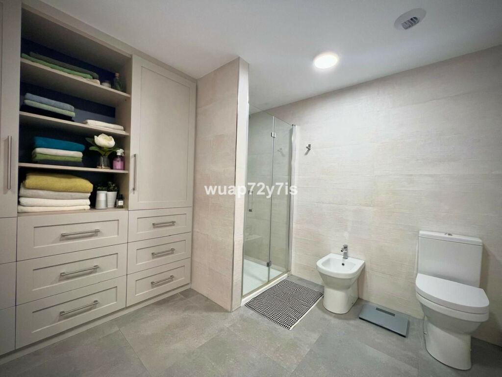 Middle Floor Apartment Estepona Málaga - image 24