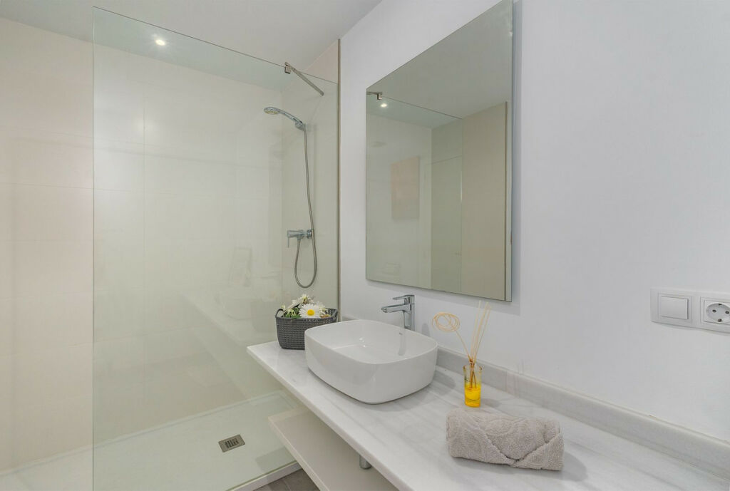 Detached Villa Benalmadena Málaga - image 23