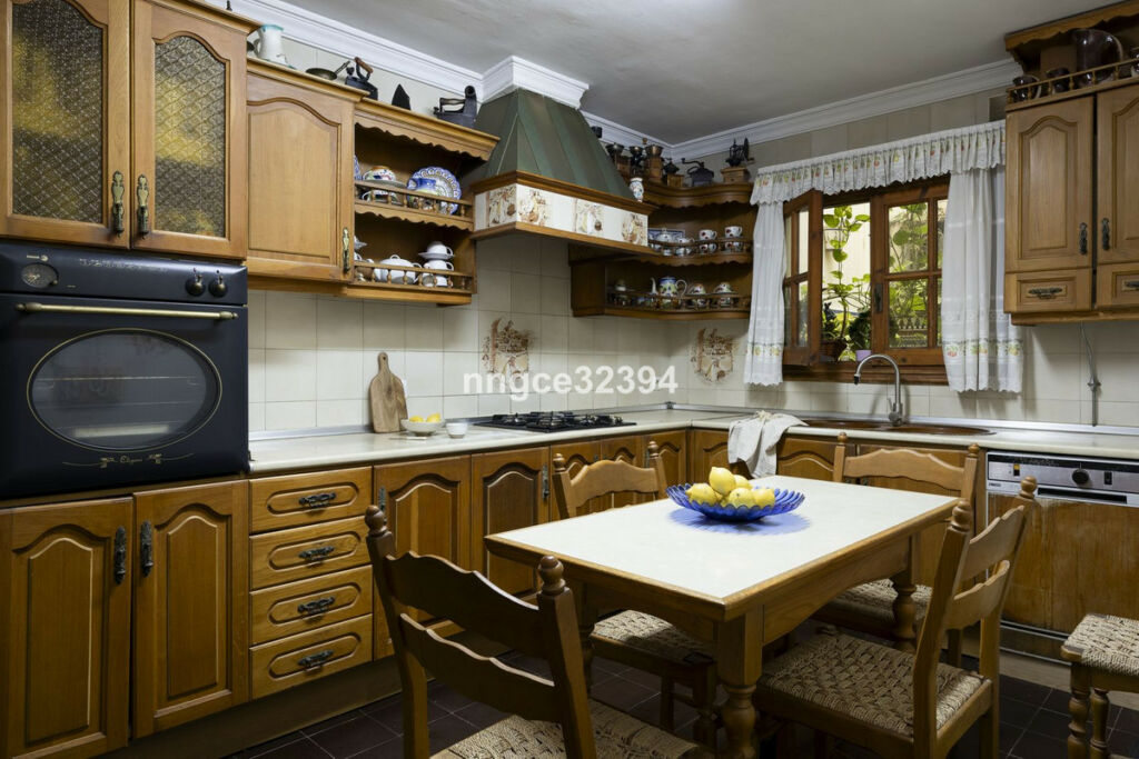 Detached Villa San Pedro de Alcántara Málaga - image 24