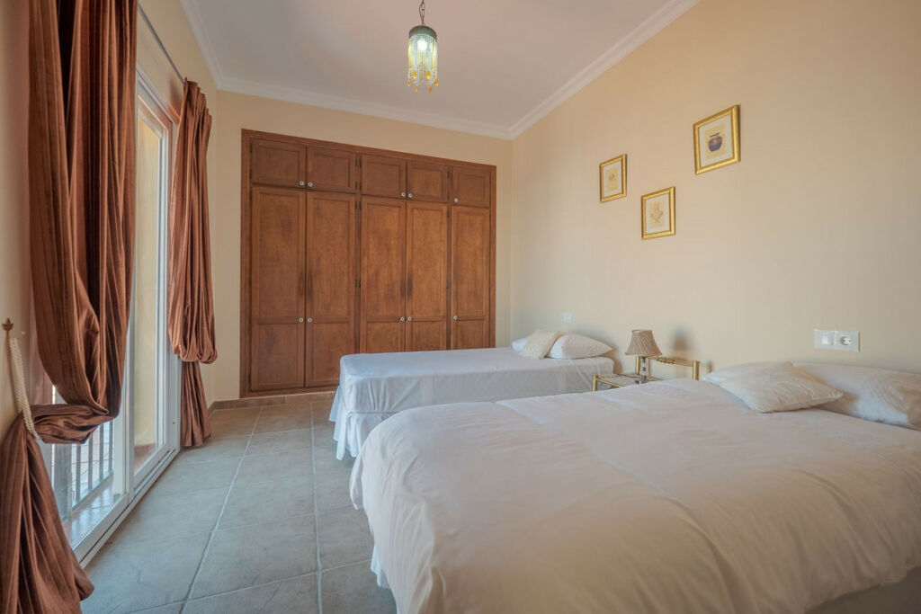 Detached Villa Alhaurín el Grande Málaga - image 24