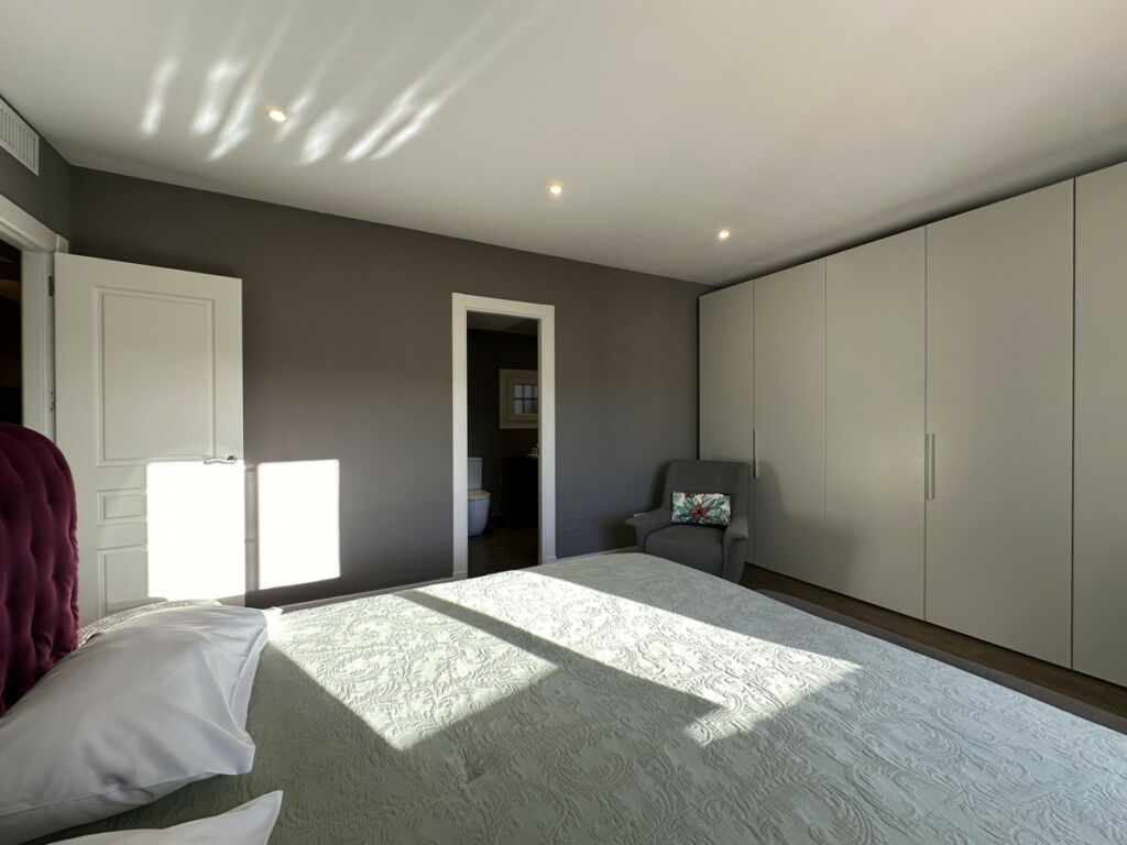 Middle Floor Apartment Puerto Banús Málaga - image 24