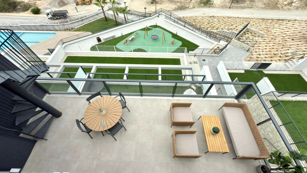 Townhouse Finestrat Alicante - image 24