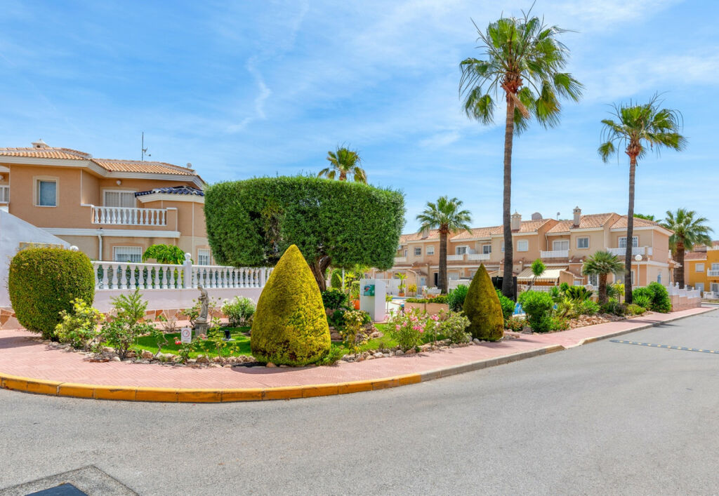 Townhouse Dona Pepa Alicante - image 24