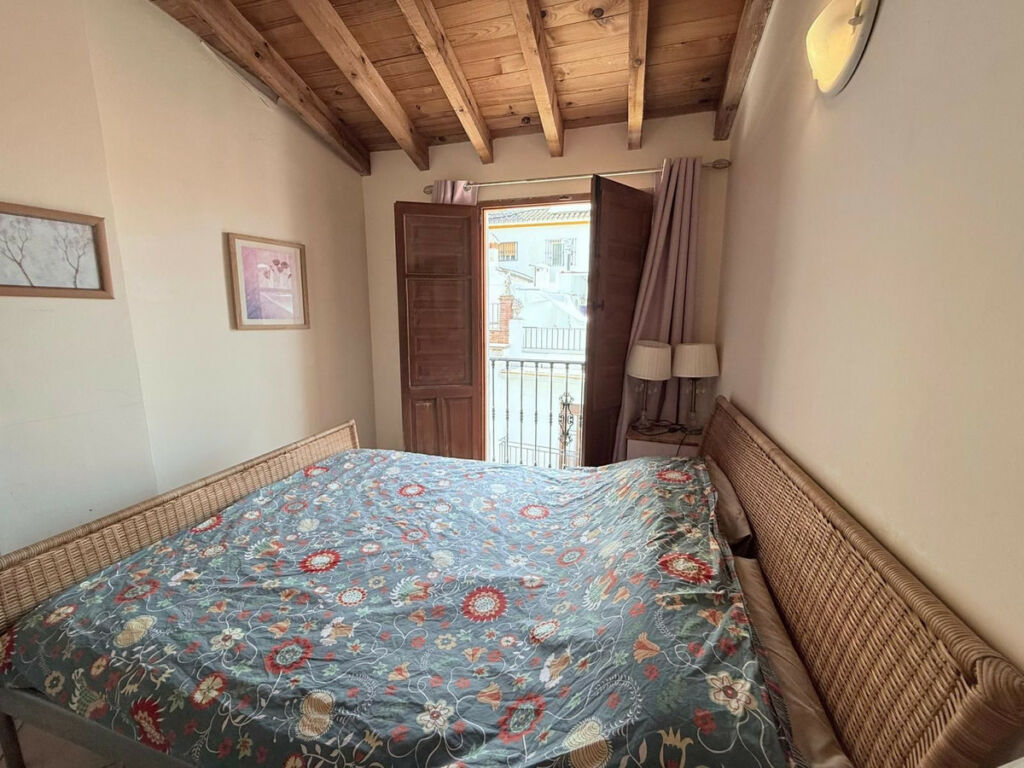 Townhouse Monda Málaga - image 24