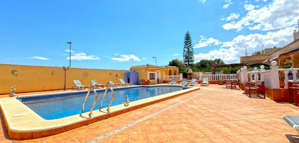 Detached Villa Torrevieja Alicante - image 24