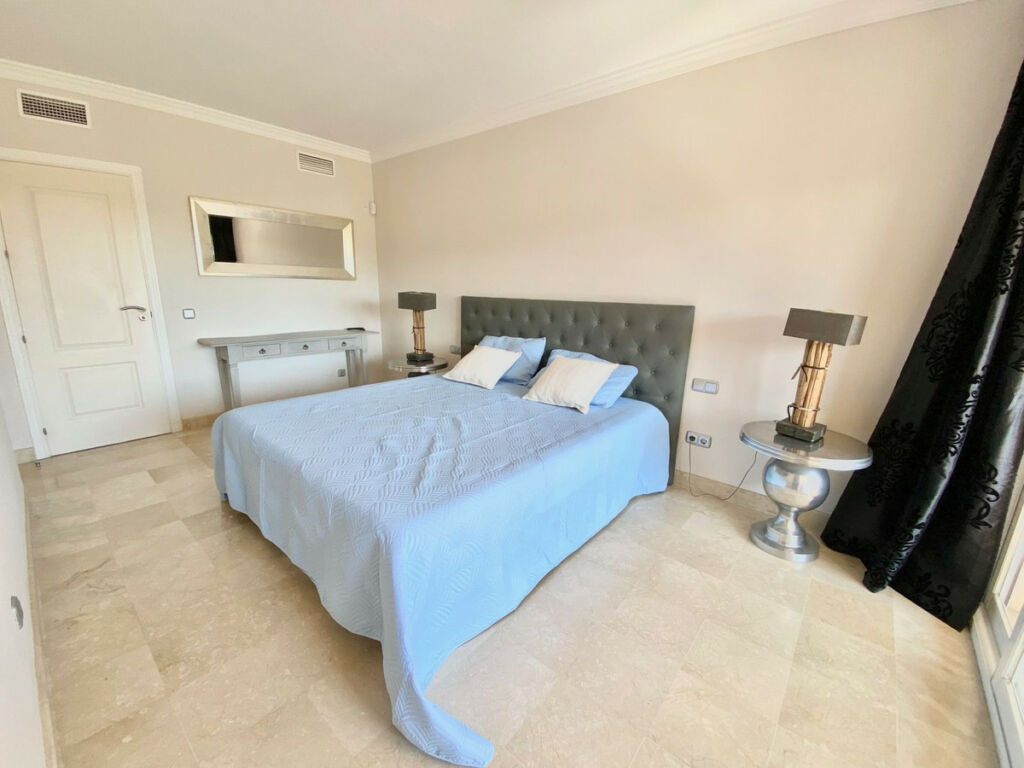 Middle Floor Apartment Atalaya Málaga - image 24