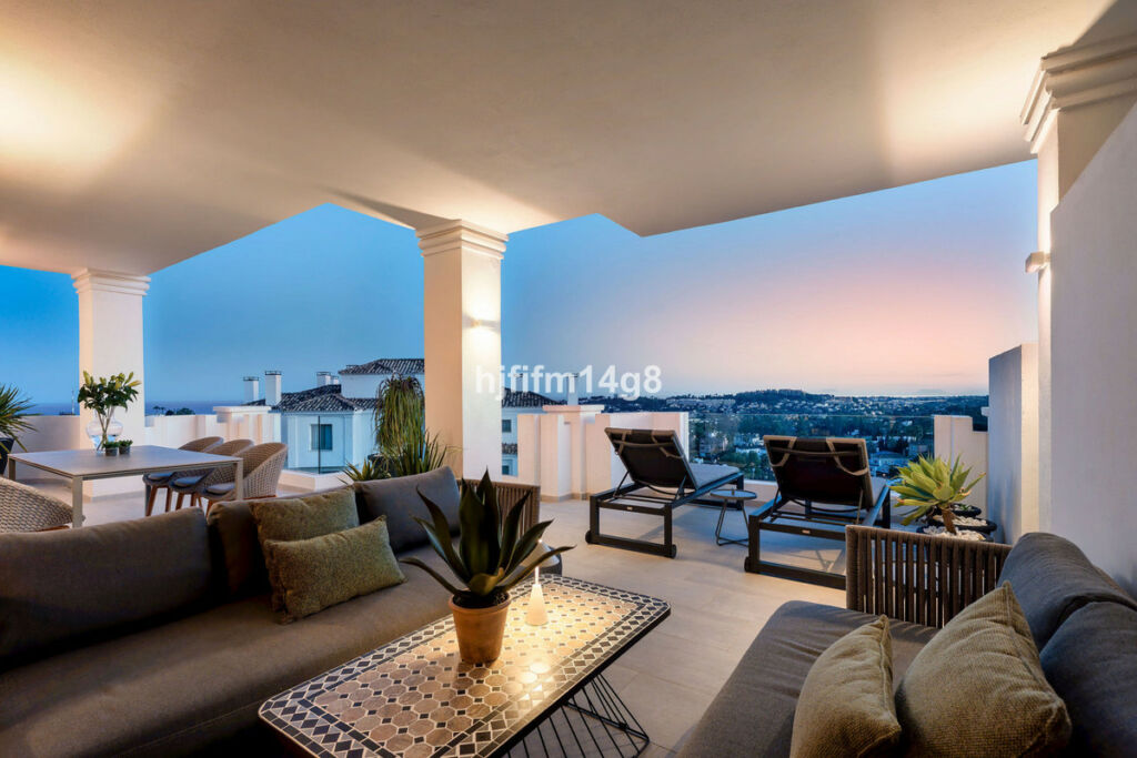 Middle Floor Apartment Nueva Andalucía Málaga - image 24