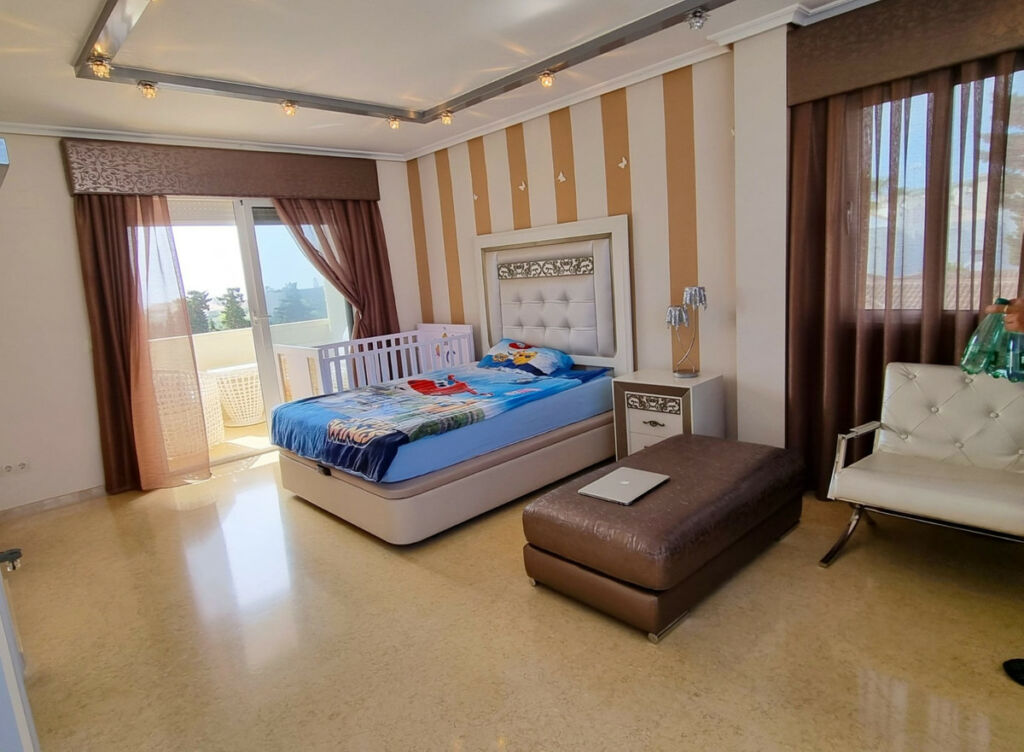 Detached Villa La Mata Alicante - image 13