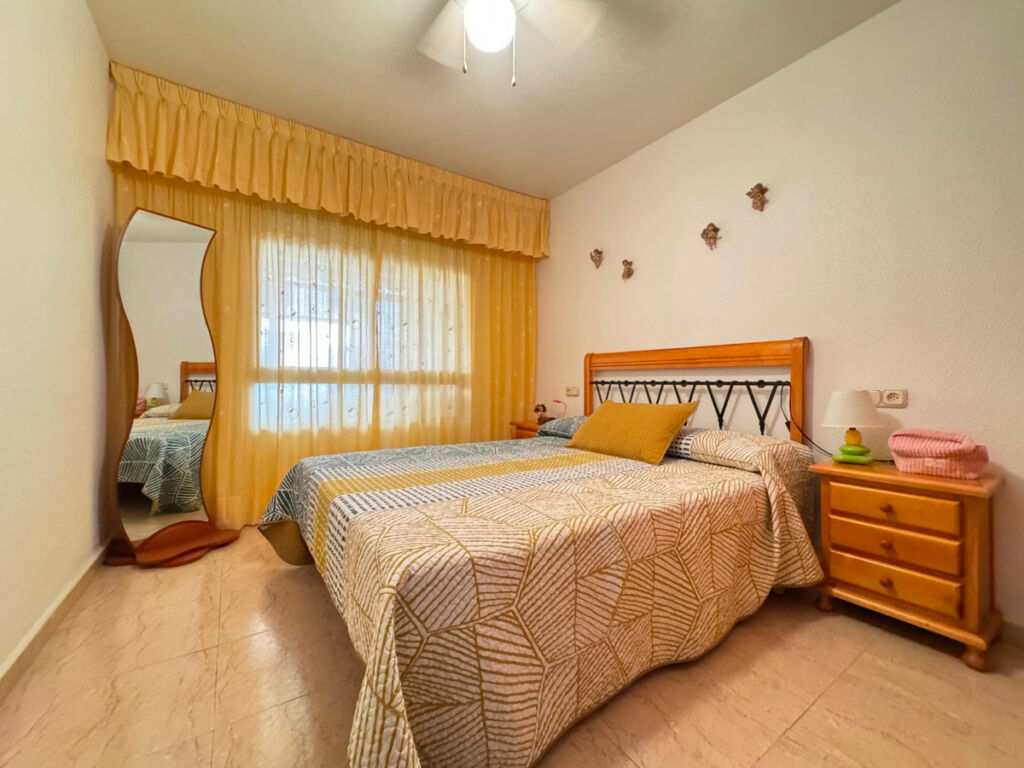 Middle Floor Apartment Guardamar del Segura Alicante - image 24