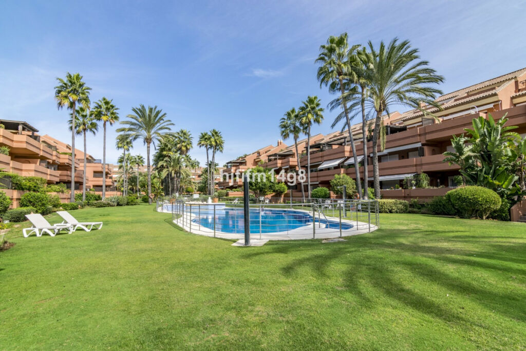 Ground Floor Apartment Puerto Banús Málaga - image 24