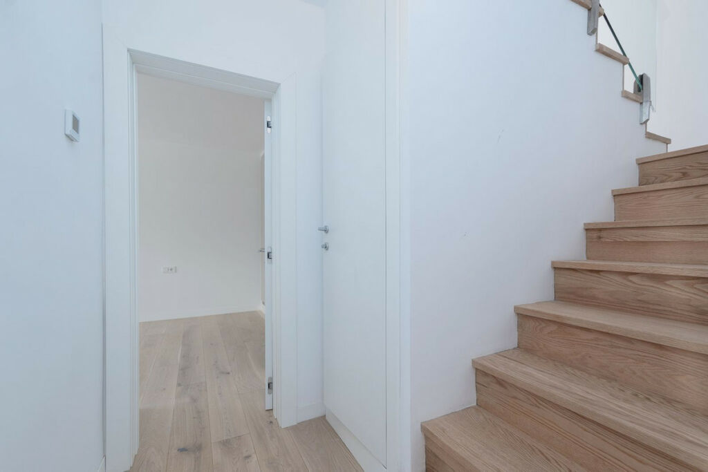 Detached Villa Marbella Málaga - image 24