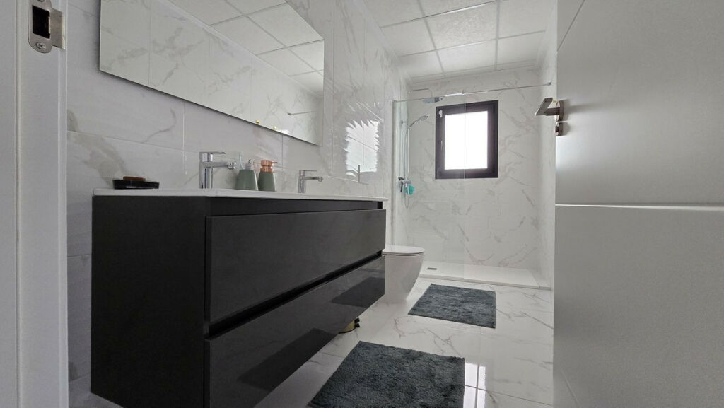 Detached Villa Los Montesinos Alicante - image 24