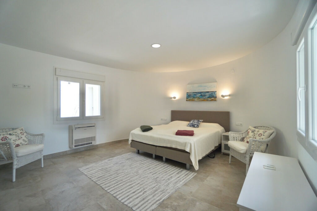 Detached Villa Montemar Alicante - image 24