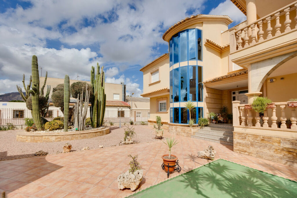 Detached Villa Orihuela Alicante - image 2