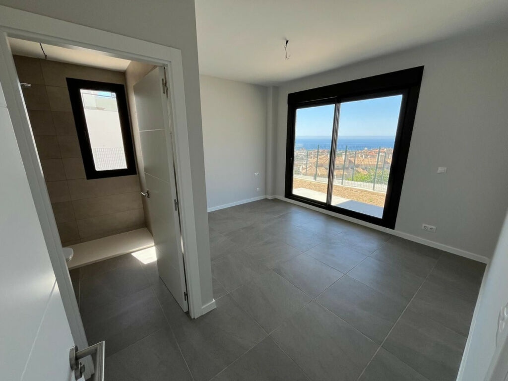 Semi-Detached House Riviera del Sol Málaga - image 24