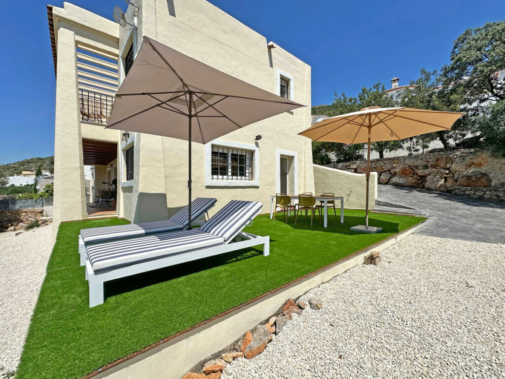 Detached Villa Jalon Alicante - image 24