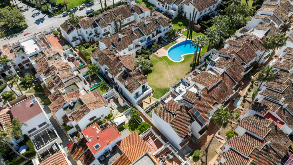 Semi-Detached House Estepona Málaga - image 24