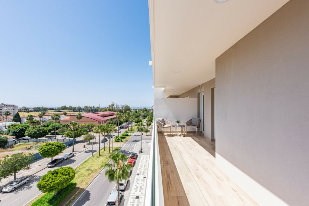 Middle Floor Apartment Nueva Andalucía Málaga - image 24