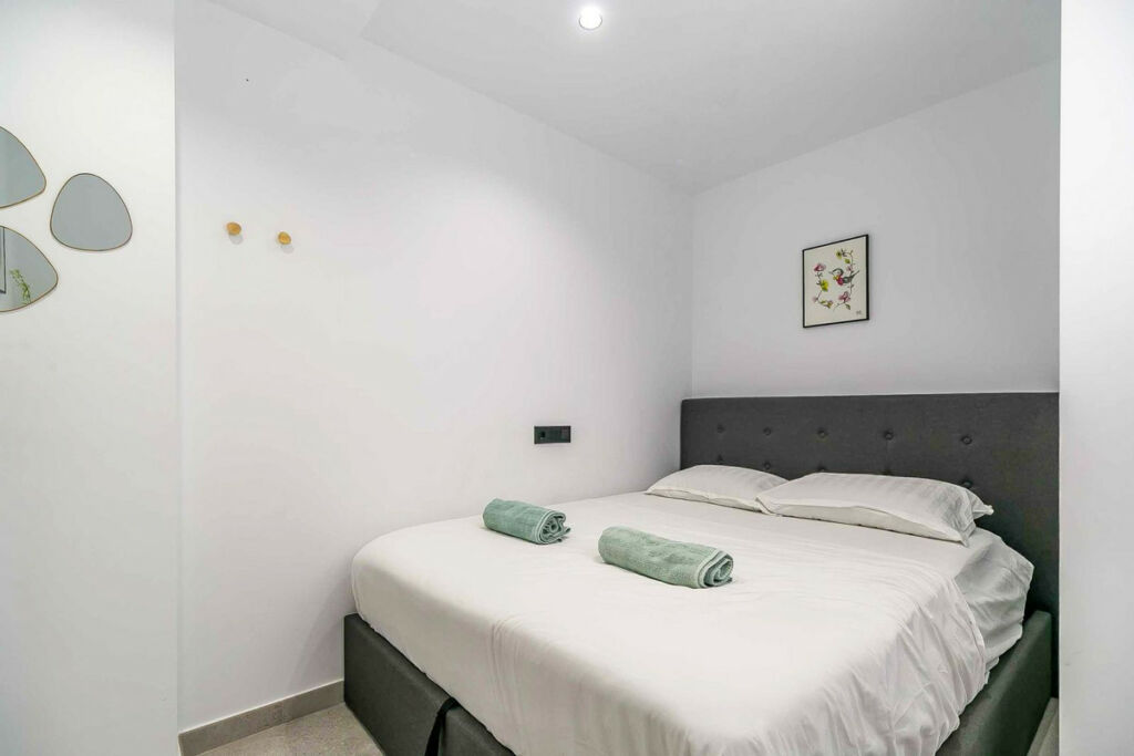 Middle Floor Apartment Fuengirola Málaga - image 24