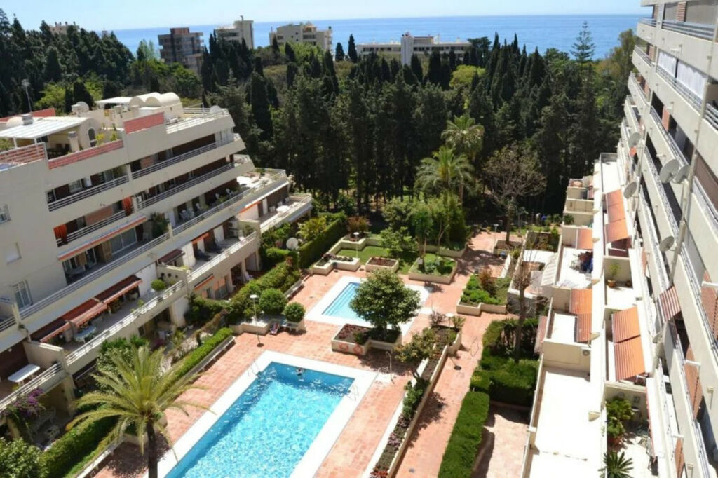 Middle Floor Apartment Marbella Málaga - image 24