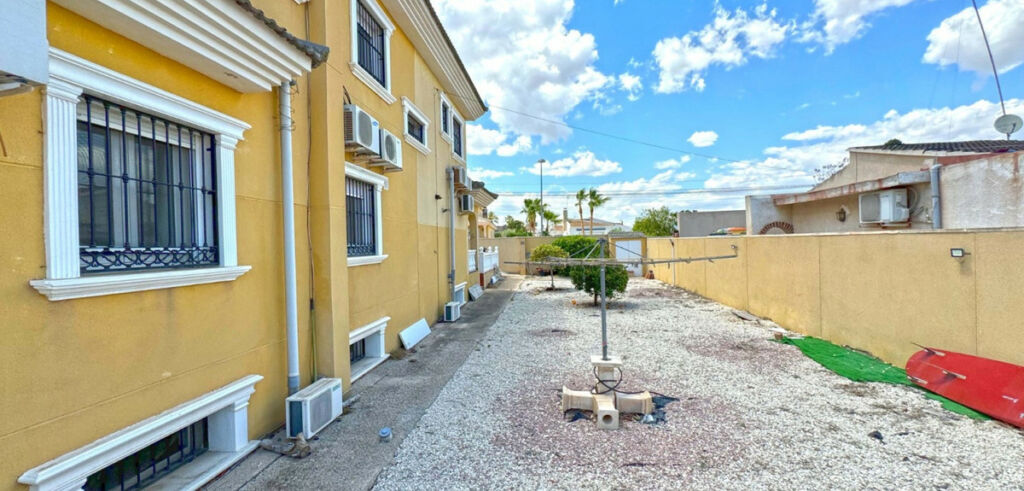 Detached Villa Torrevieja Alicante - image 25