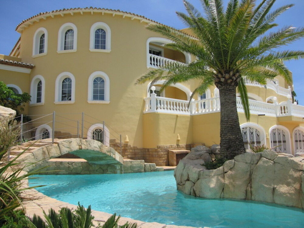 Detached Villa La Nucia Alicante - image 24