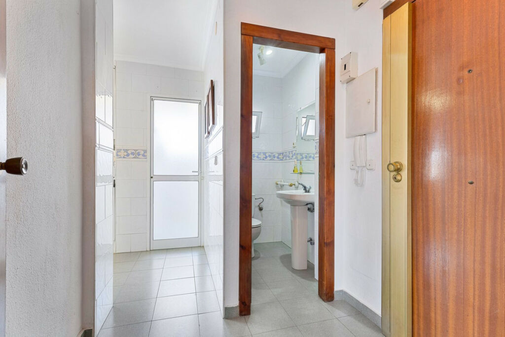 Middle Floor Apartment Fuengirola Málaga - image 25