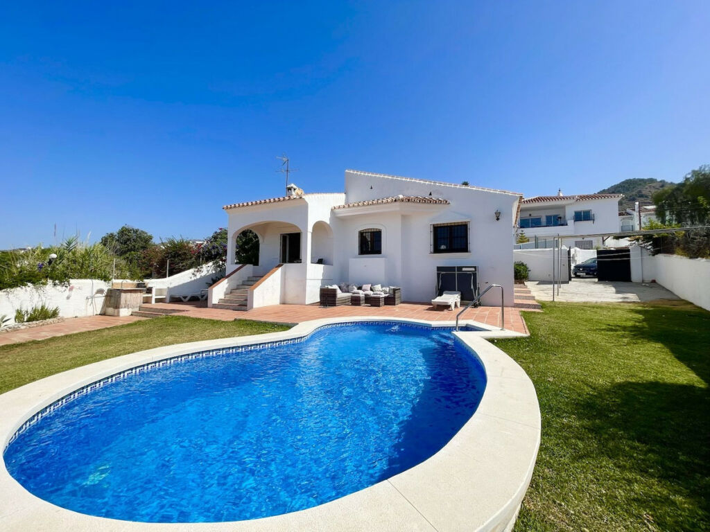 Detached Villa Nerja Málaga - image 25