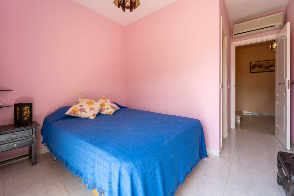 Townhouse Torreblanca Málaga - image 25