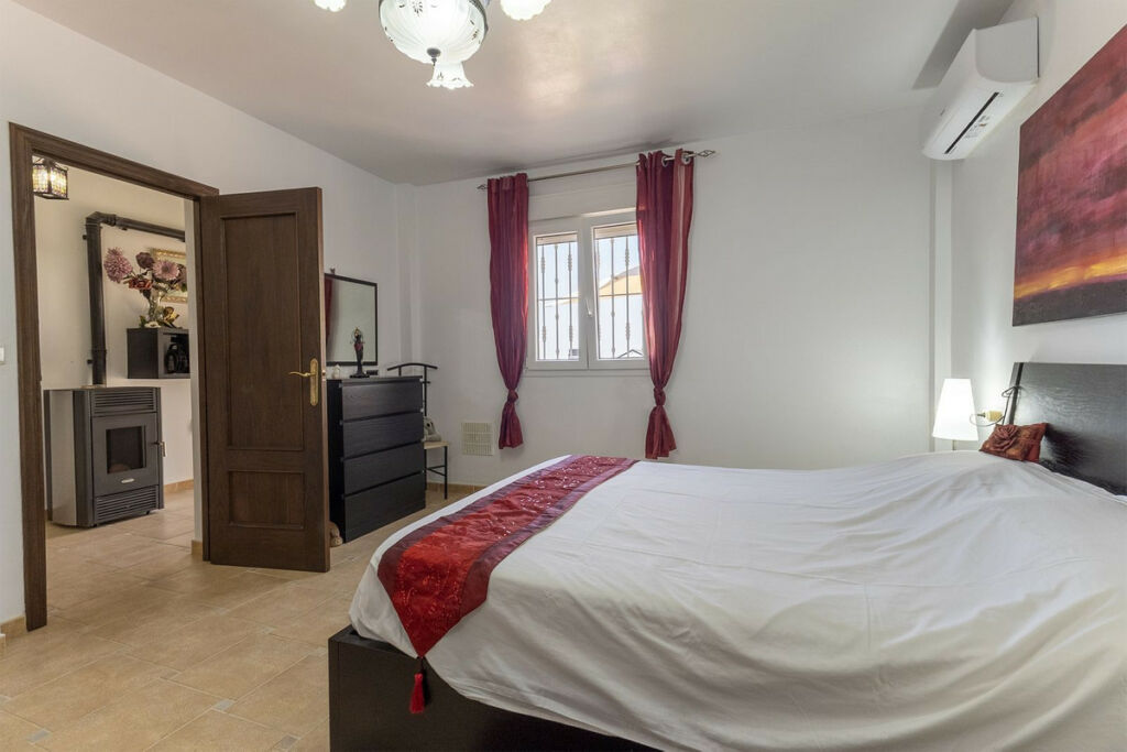 Detached Villa Algorfa Alicante - image 25