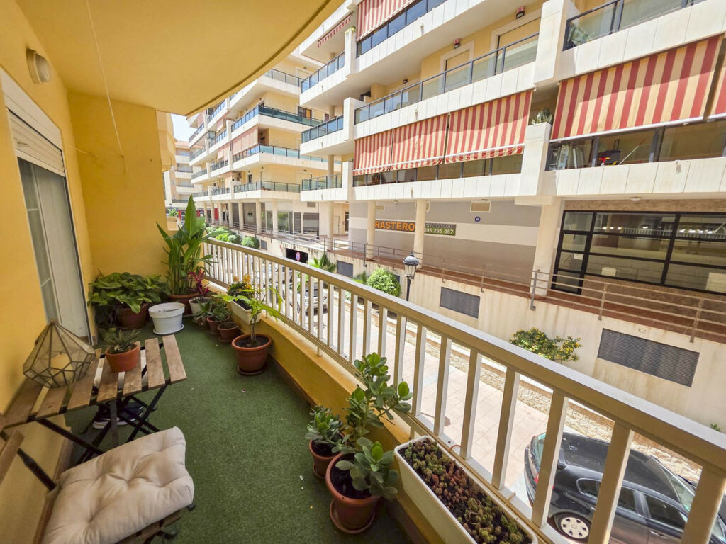 Middle Floor Apartment San Luis de Sabinillas Málaga - image 25