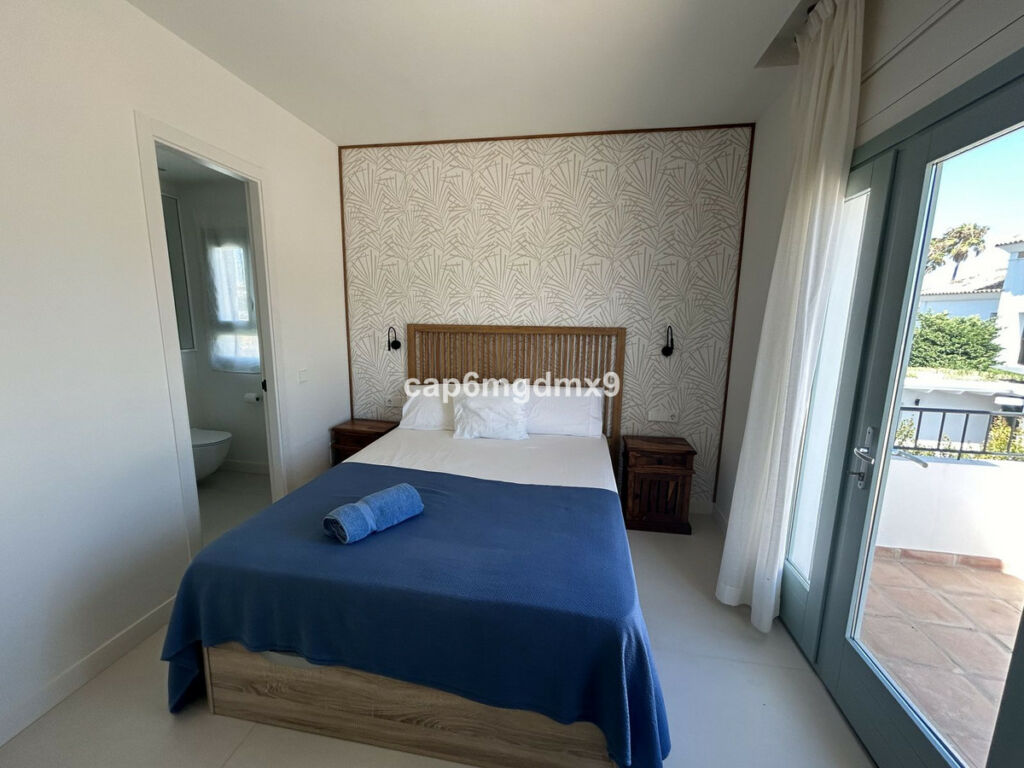 Detached Villa San Pedro de Alcántara Málaga - image 25
