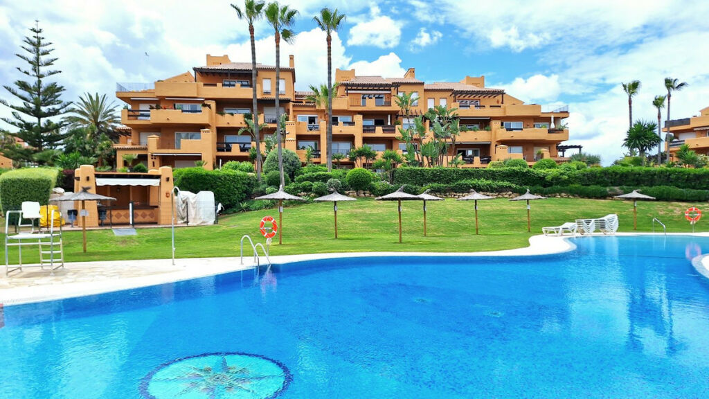Ground Floor Apartment La Duquesa Málaga - image 25