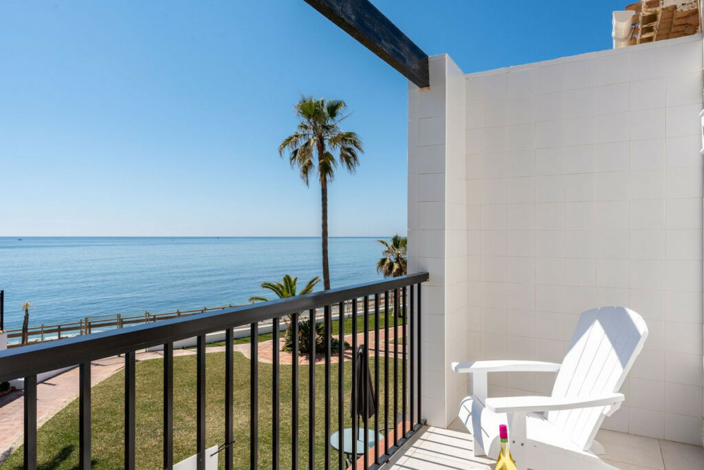 Townhouse Calahonda Málaga - image 25