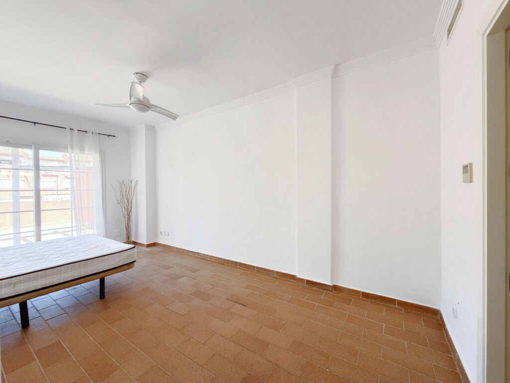 Townhouse Sotogrande Cádiz - image 25