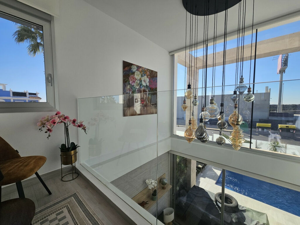 Detached Villa Cabo Roig Alicante - image 25