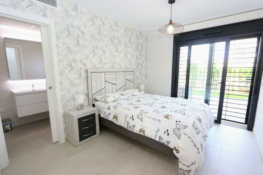 Ground Floor Apartment Playa Flamenca Alicante - image 25